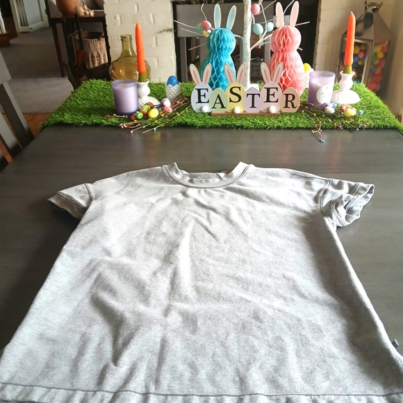 Lululemon Short Sleeve Swestshirt Nwot Size 8 - Picture 1 of 4